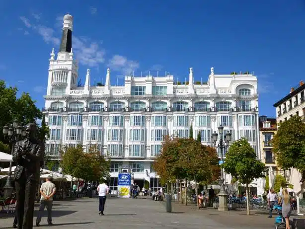 plaza-de-santa-ana-1